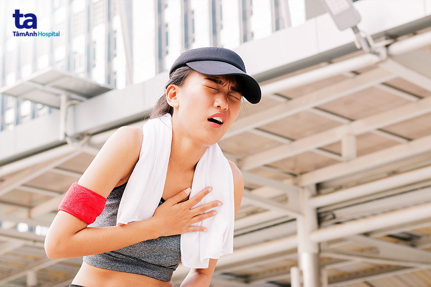 nhận biết và sơ cứu người bị sốc nhiệt