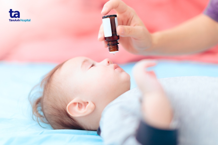 Trẻ được bổ sung vitamin D theo hướng dẫn của bác sĩ