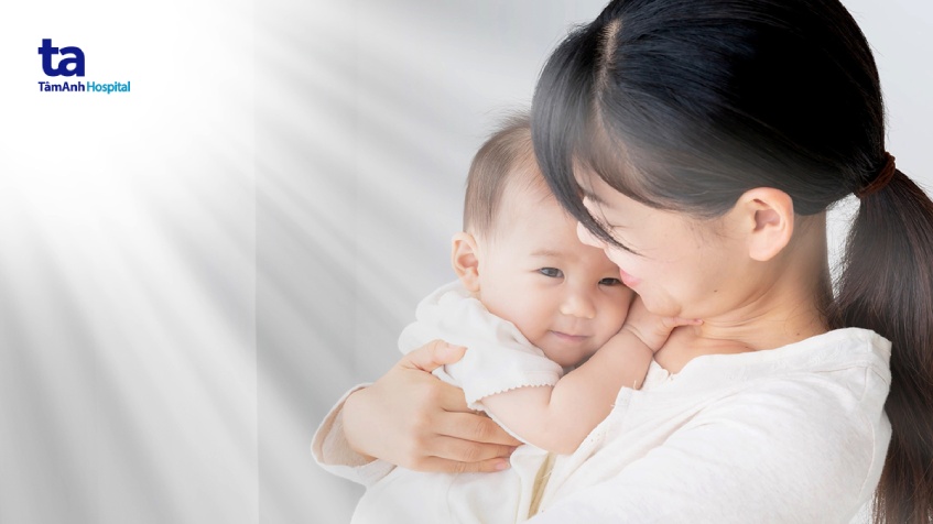 Trẻ nên được tắm nắng thường xuyên