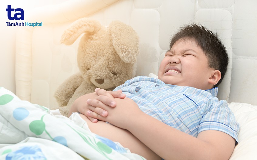 triệu chứng xoắn tinh hoàn ở trẻ