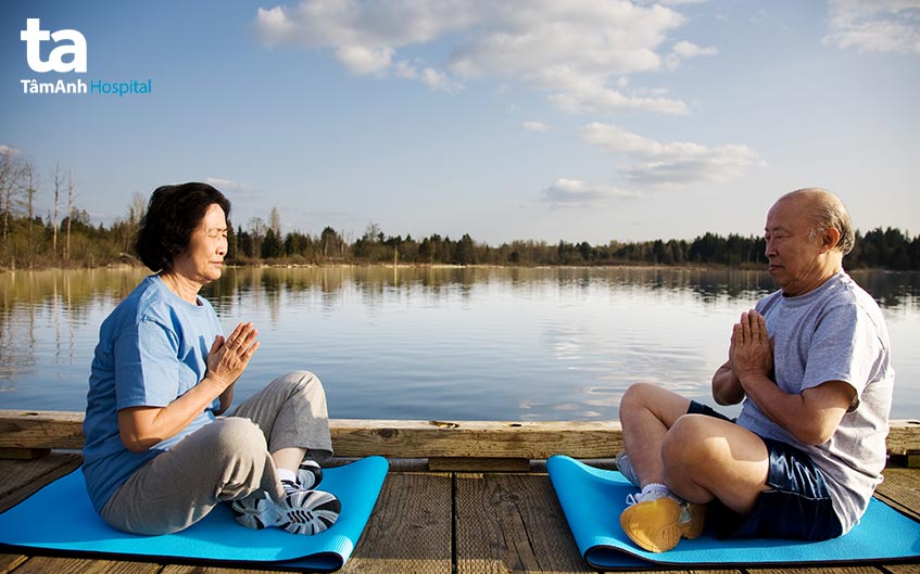 bài tập yoga hỗ trợ cột sống