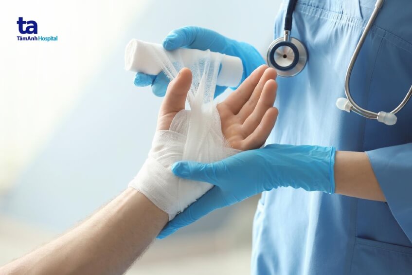 các cách sơ cứu cầm máu