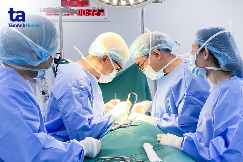 Tưởng mụn không ngờ khối u