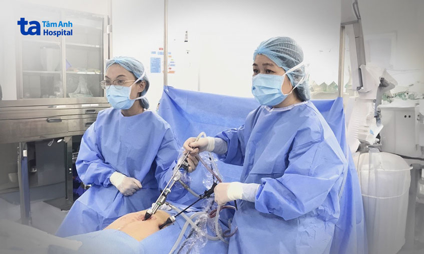 buồng trứng bị nhiễm trùng