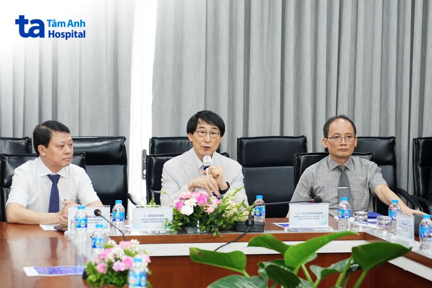 khách mời tham dự