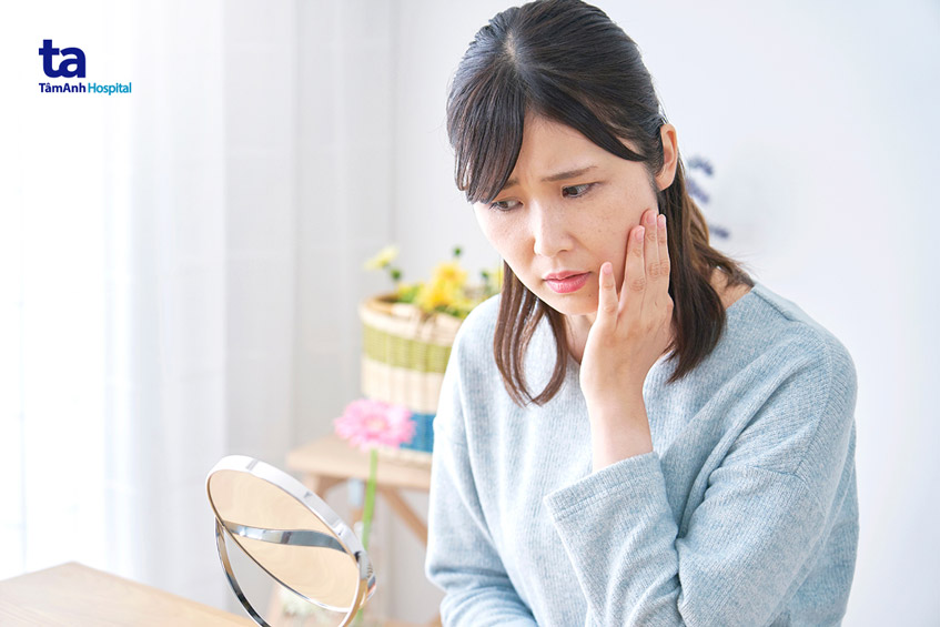 làn da kém đàn hồi