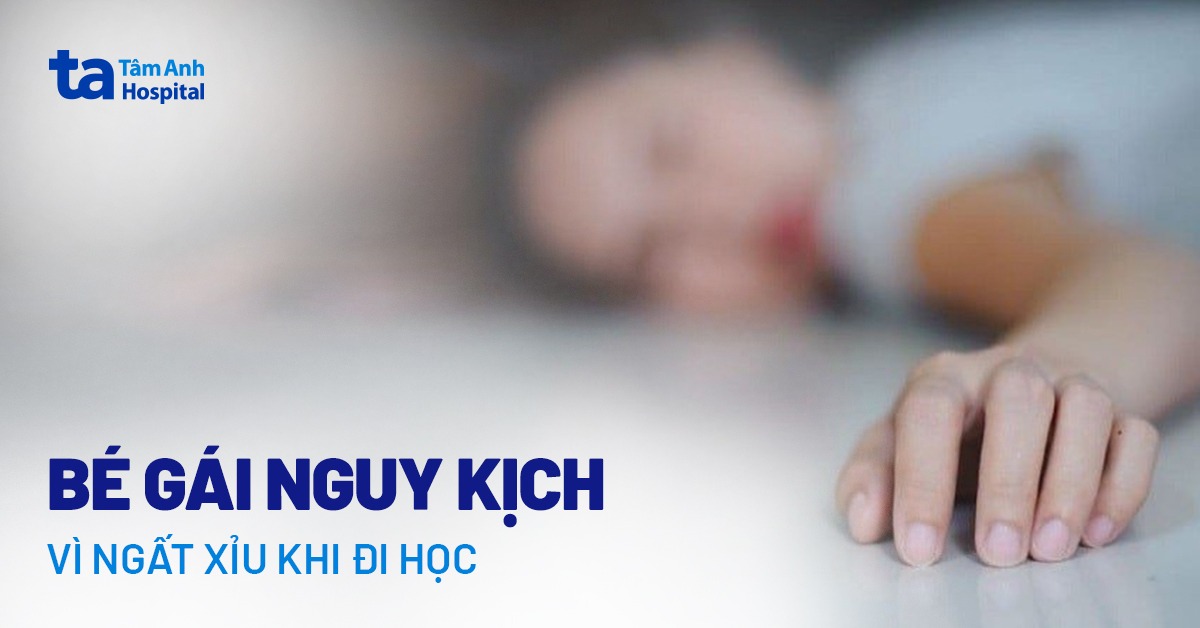 Bé gái nguy kịch sau khi ngất xỉu trên đường đi học