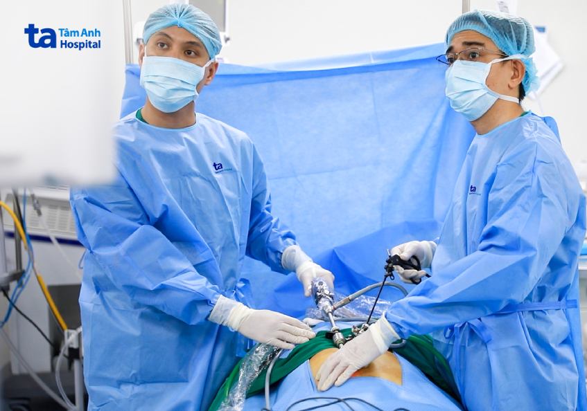 ca phẫu thuật phát hiện bướu giáp