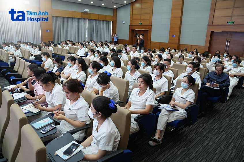 hội thảo có đông người tham dự