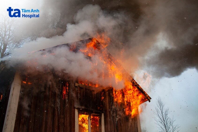khói đám cháy nguy hiểm