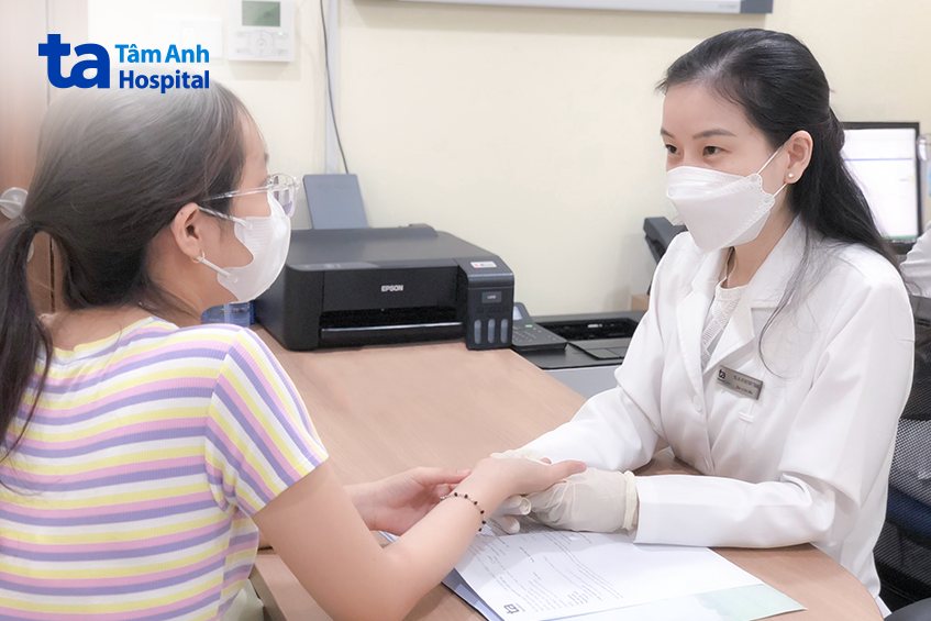 phòng ngừa viêm môi bong vảy