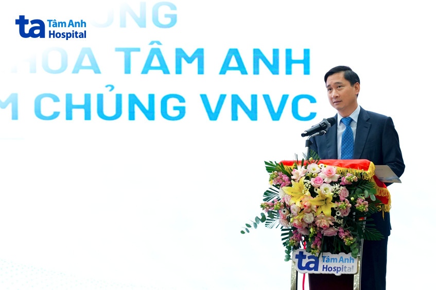ThS Ngô Chí Dũng phát biểu trong lễ ký kết