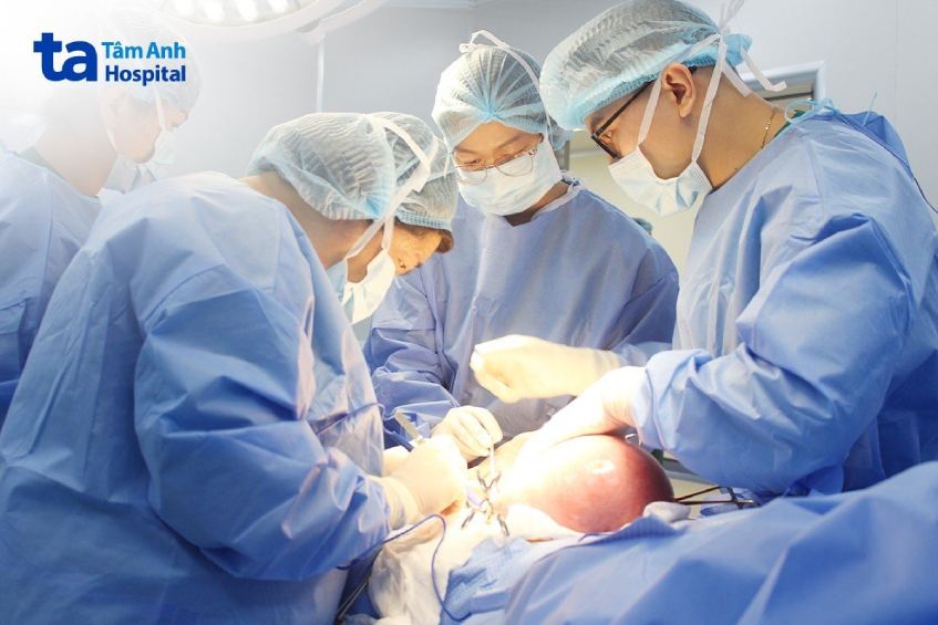 Ca phẫu thuật bóc u xơ tử cung cho bệnh nhân Mai