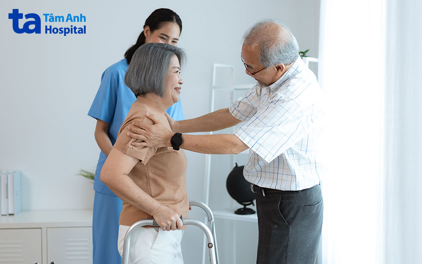 chăm sóc bệnh nhân sau phẫu thuật đĩa đệm