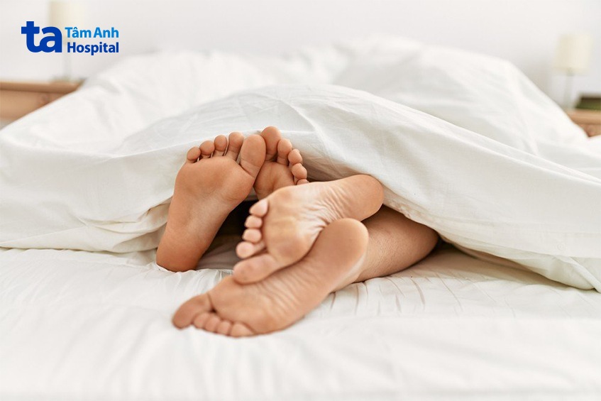 bệnh giang mai lây qua đường tình dục