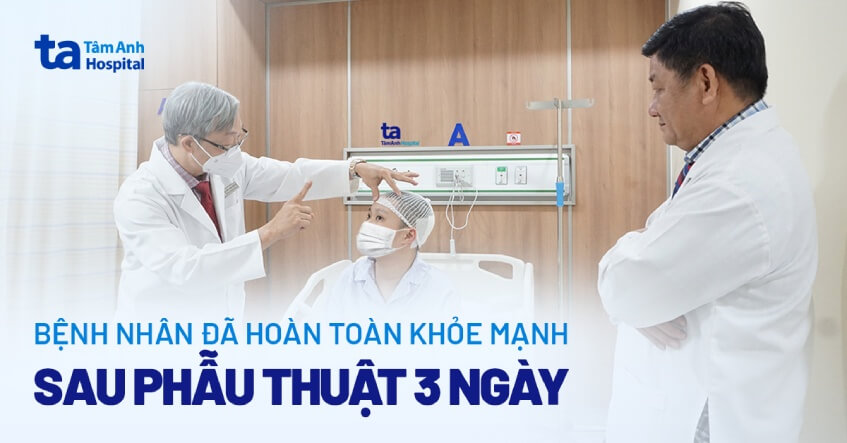 Robot AI dẫn đường bác sĩ lấy u quái ở não thiếu niên