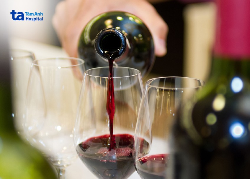 Rượu vang đỏ cũng làm thay đổi nội tiết tố 