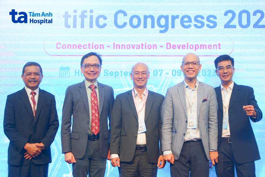 5 chuyên gia chụp ảnh cùng nhau