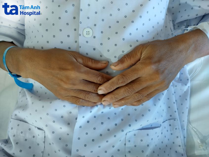 Từ khi bị bệnh, chị B. sụt ký và đi lại khó khăn