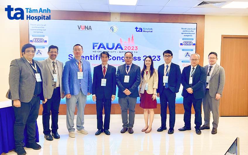 Các chuyên gia, bác sĩ