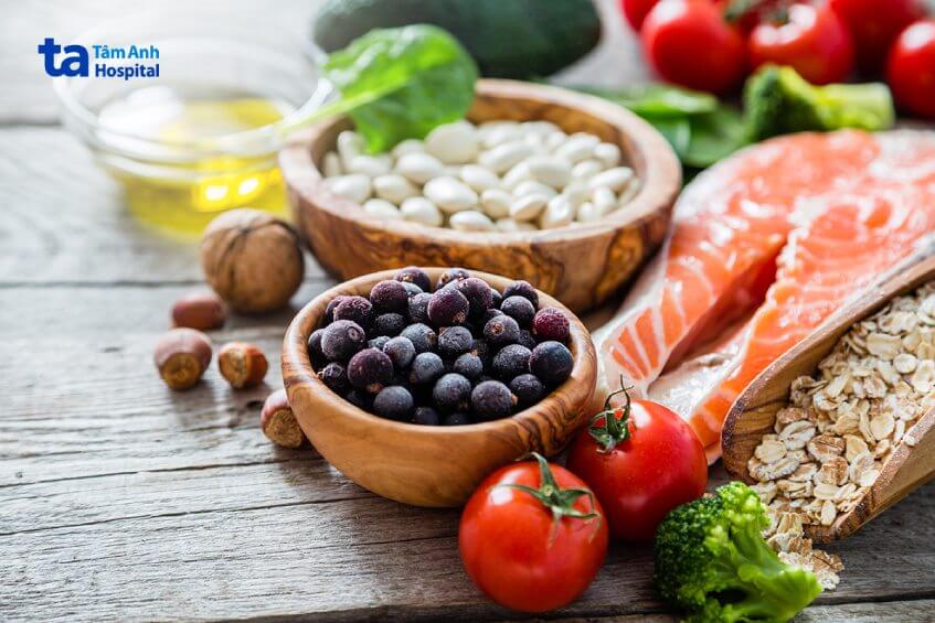 cân bằng dinh dưỡng bệnh nhân ung thư hắc tố