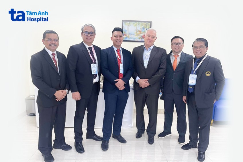 Các chuyên gia chụp ảnh lưu niệm ngay trước khi FAUA 2023 chính thức diễn ra