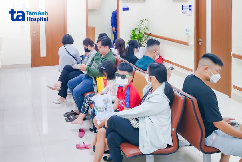 Công sở, trường học, công cộng là nơi dễ lây lan bệnh