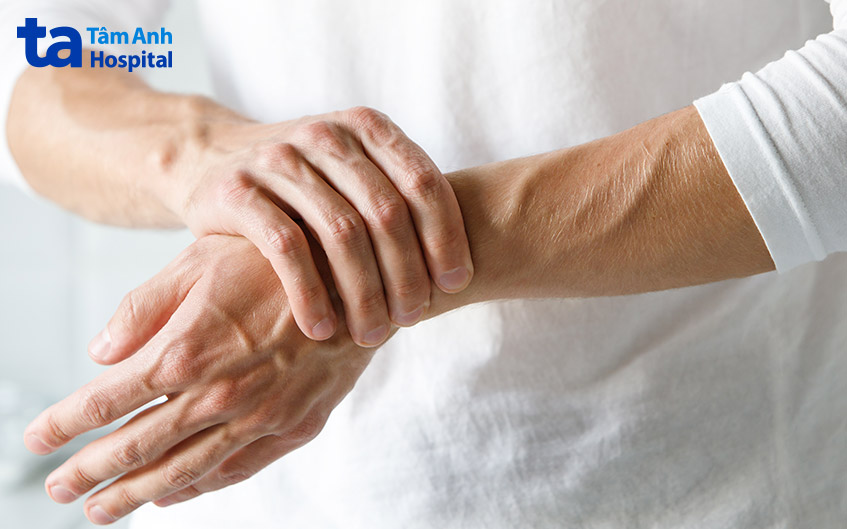 dẫn đến biến chứng ống cổ tay