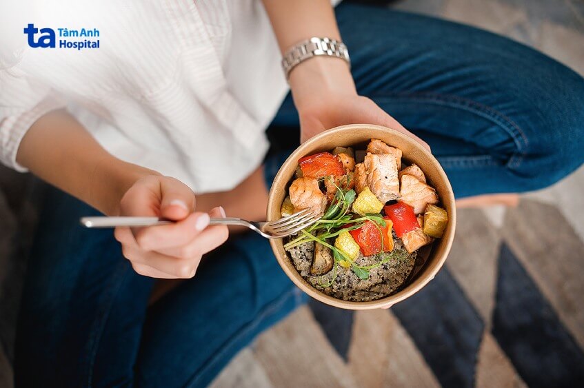 điều trị phù não kết hợp dinh dưỡng