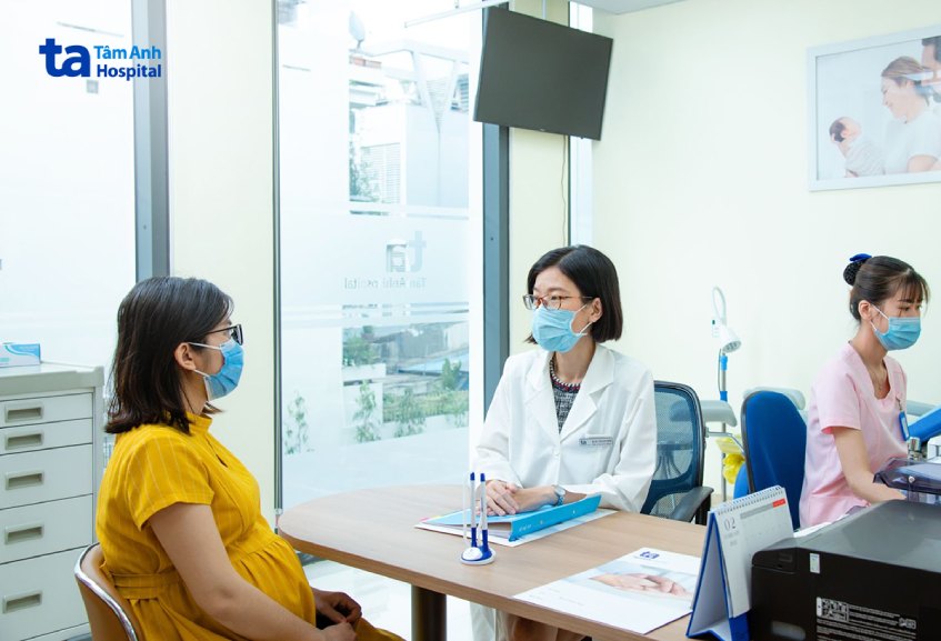 Mẹ bầu nên chọn bệnh viện có sự phối hợp liên chuyên khoa Sản - Sơ sinh - Tim mạch để được theo dõi thai kỳ toàn diện