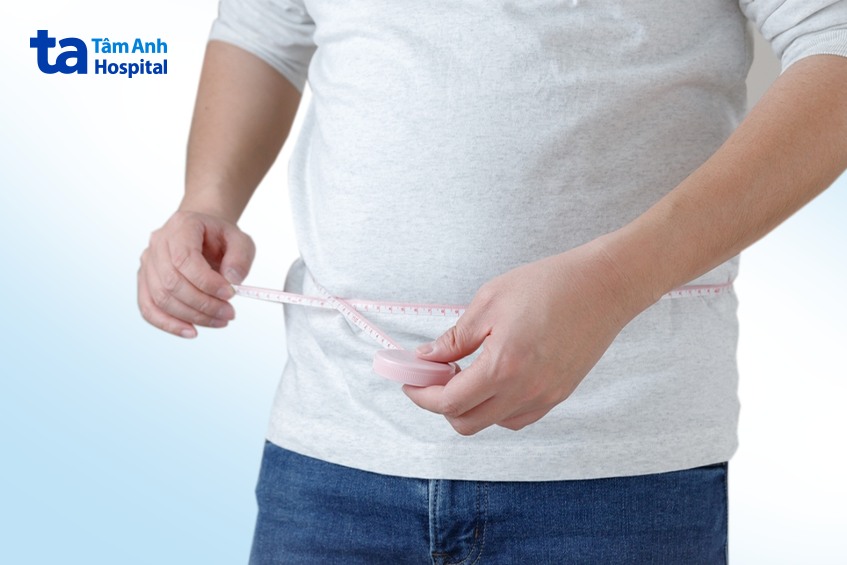 Mỡ tích tụ quanh eo