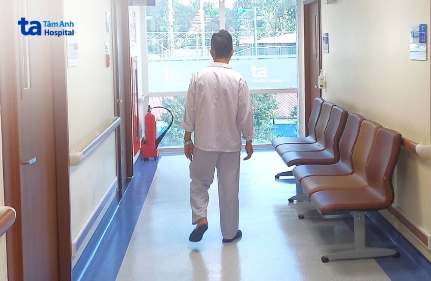 bệnh nhân mạch máu não dị dạng hồi phục