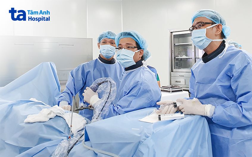 ca phẫu thuật tán sỏi