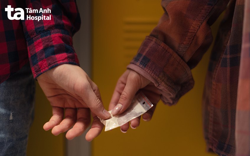 Dậy thì sớm khiến trẻ dễ rơi vào các tệ nạn xã hội