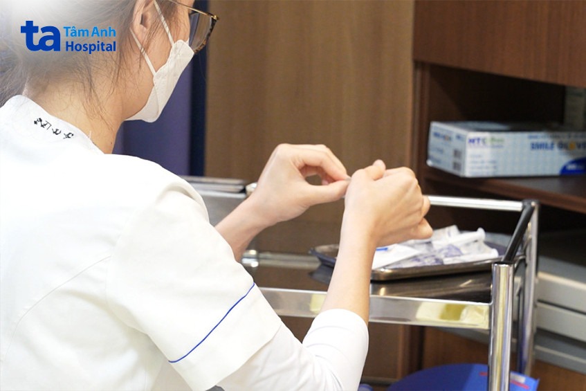 Điều dưỡng khoa Nội tổng hợp, BVĐK Tâm Anh