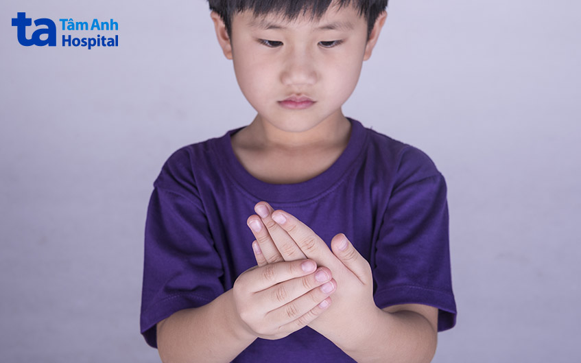 gây tổn thương khớp vĩnh viễn cho trẻ
