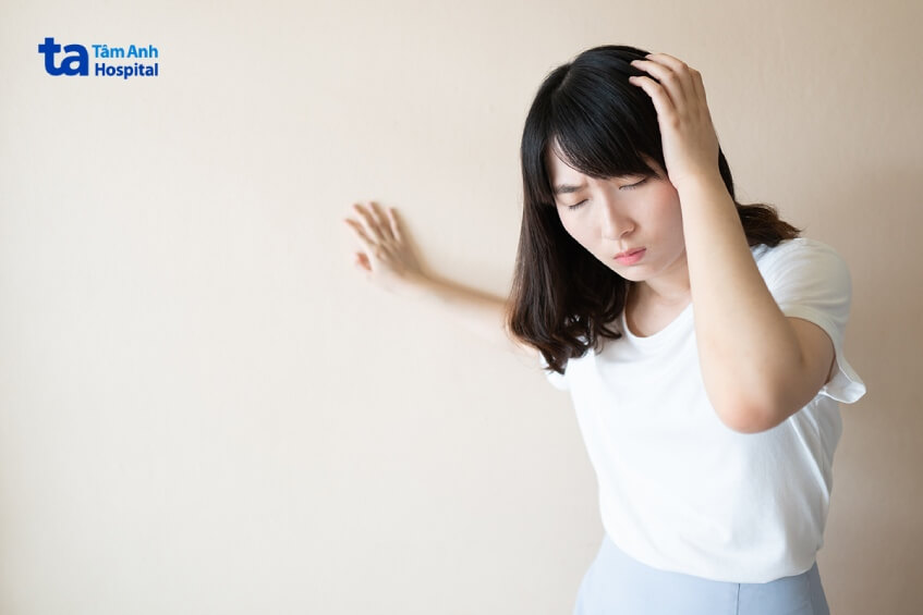 hiện tượng ngồi xuống đứng lên chóng mặt