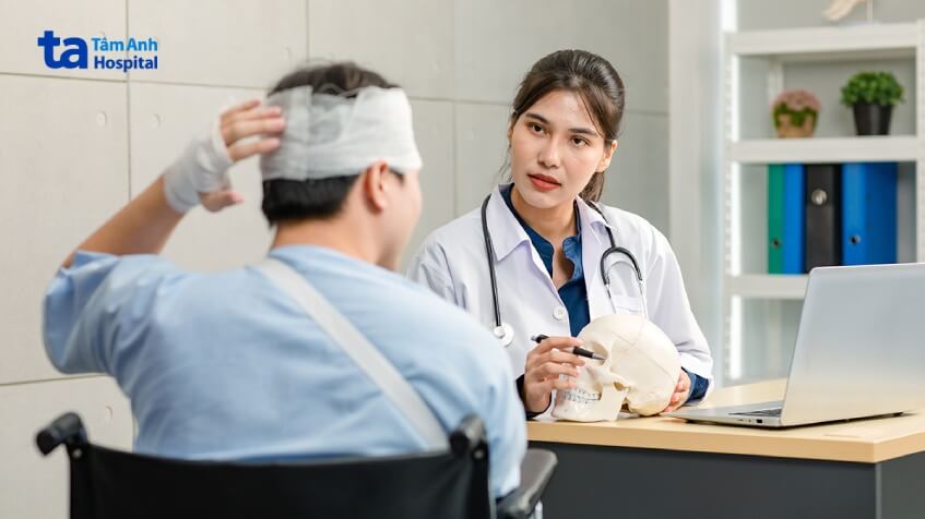 khám biến chứng sau ghép sọ