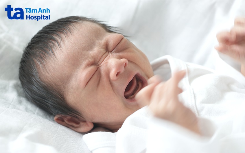Trẻ khóc thét đột ngột do lồng ruột cấp