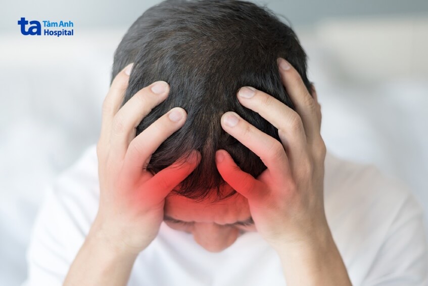 triệu chứng đau đầu dữ dội biến chứng phù não