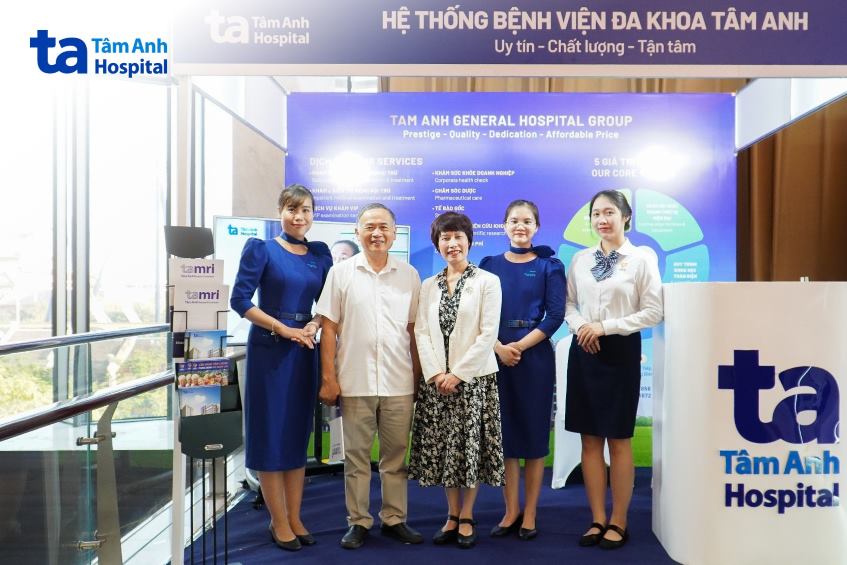 PSG Hạnh tại hội nghị