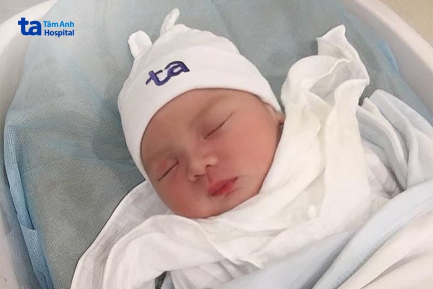 bé Su khi mới chào đời