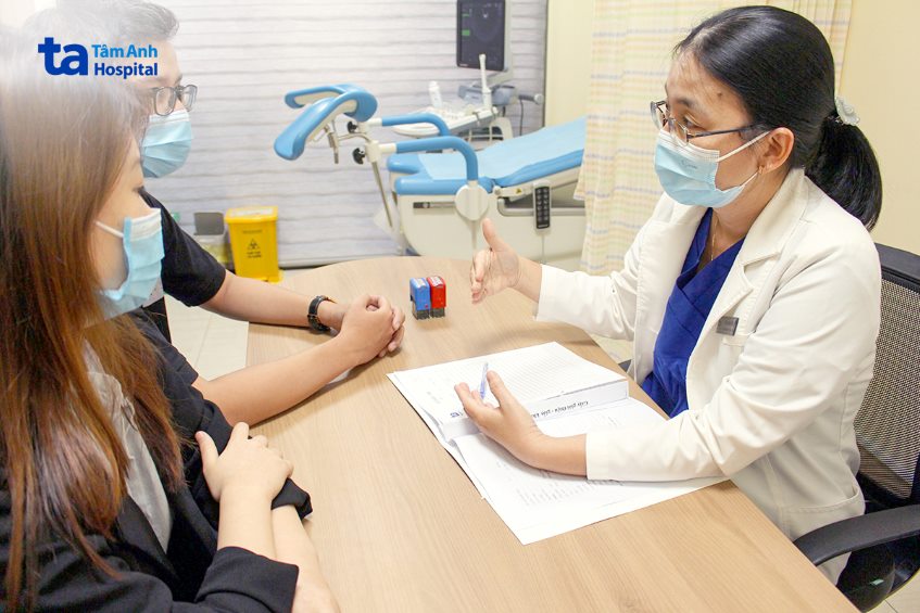 Bs tư vấn và hỗ trợ điều trị