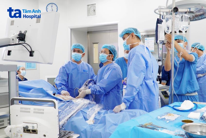 Ca phẫu thuật tán sỏi