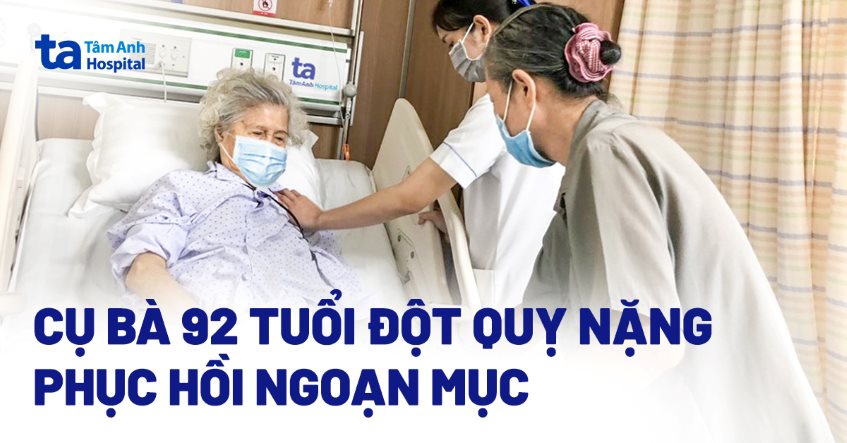 Cứu cụ bà 92 tuổi bị đột quỵ nặng