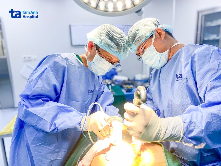 Kết hợp điều trị và tái tạo trong một cuộc mổ