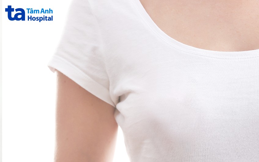 khối máu tụ ở ngực