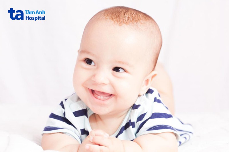 Thứ tự mọc răng sữa của bé