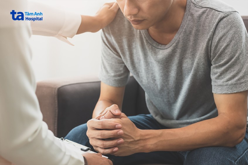 Nam giới nên gặp bác sĩ Nam khoa nếu hẹp bao quy đầu cản trở chuyện “yêu”