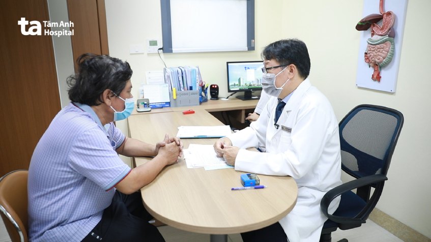 bệnh nhân tái khám